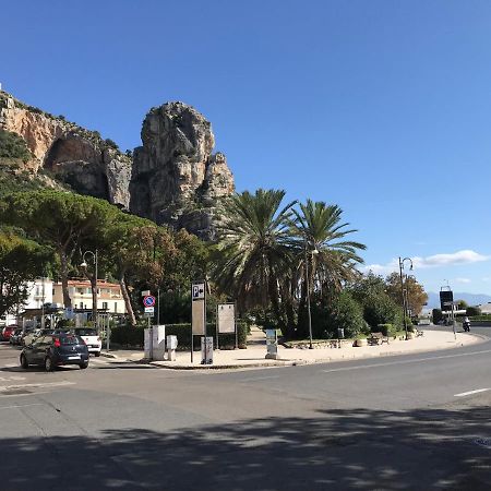 B E B Riviera Di Levante Terracina Dış mekan fotoğraf