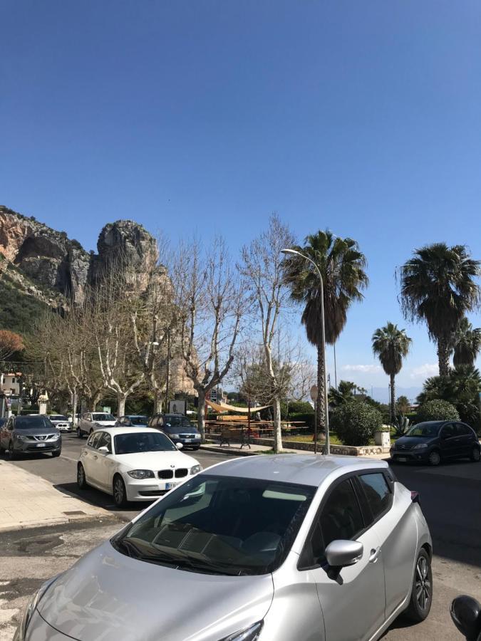 B E B Riviera Di Levante Terracina Dış mekan fotoğraf