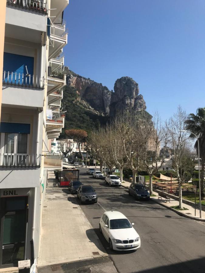 B E B Riviera Di Levante Terracina Dış mekan fotoğraf