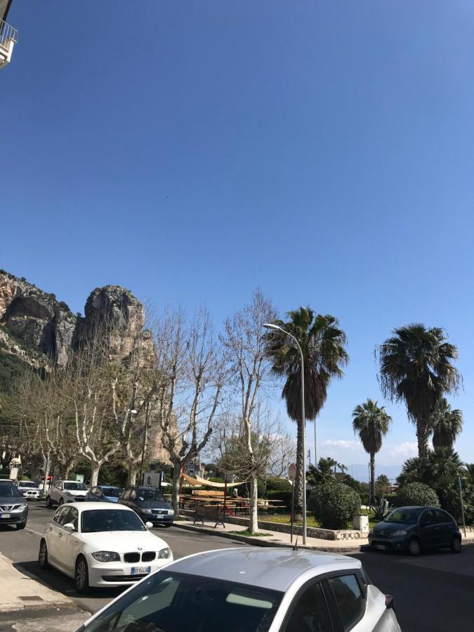 B E B Riviera Di Levante Terracina Dış mekan fotoğraf