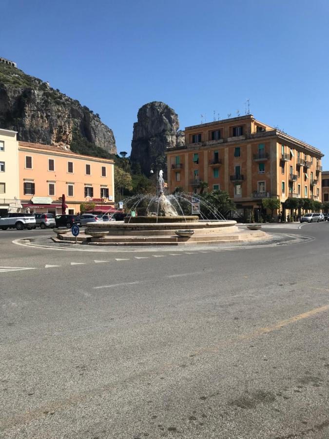 B E B Riviera Di Levante Terracina Dış mekan fotoğraf